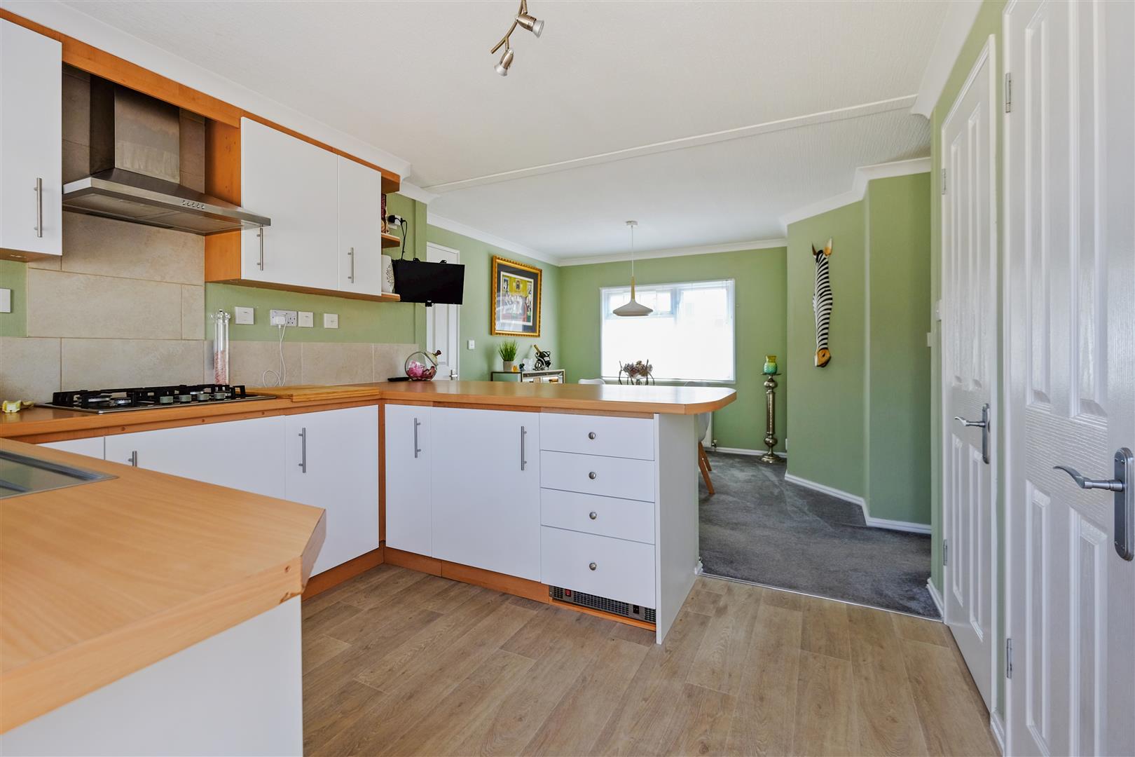2 Bed, 2 Bath Property For Sale in Stone Street, Petham, CT4 5PR